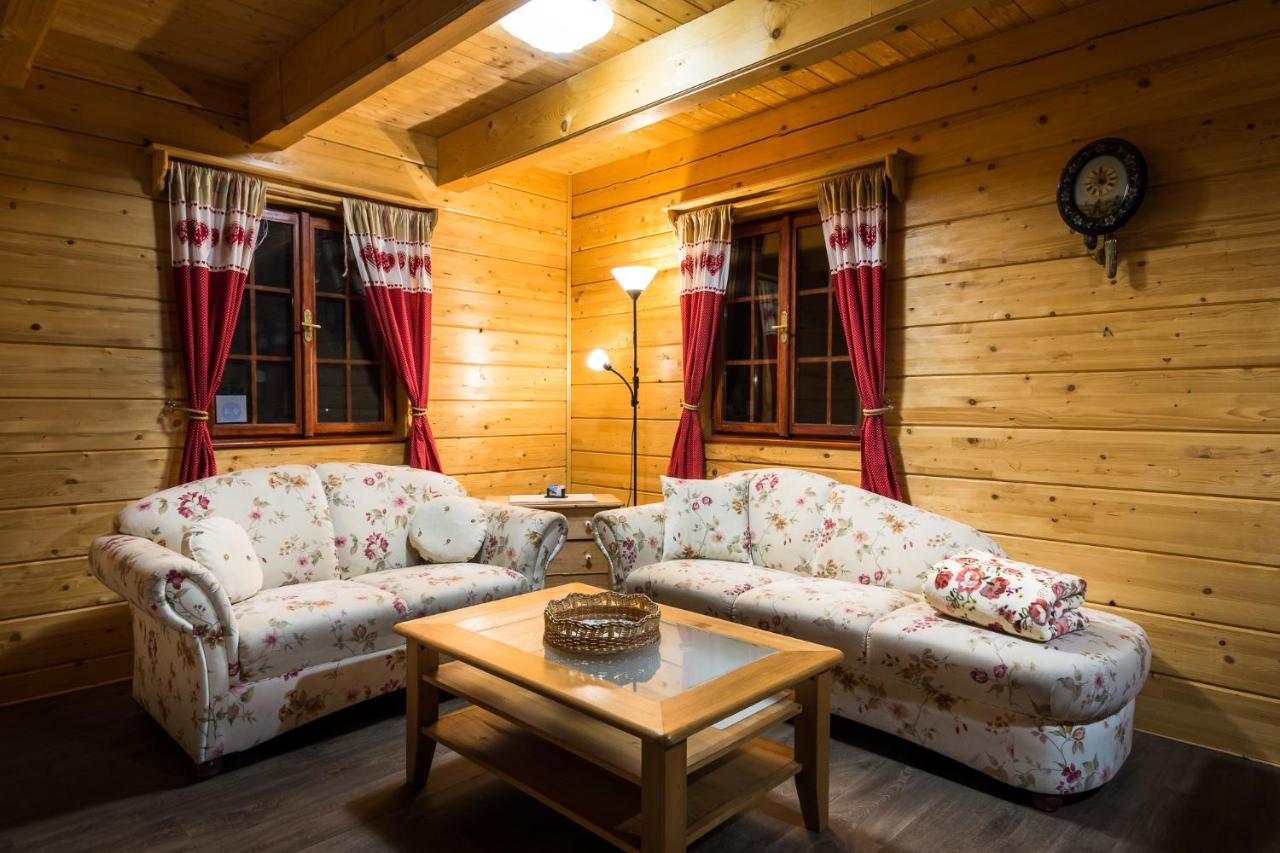 Roubenka Haj Villa Jindrichovice Exteriör bild