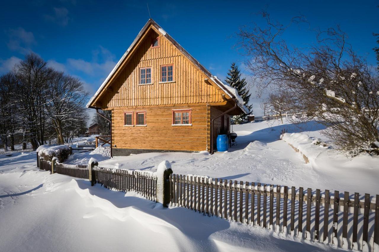 Roubenka Haj Villa Jindrichovice Exteriör bild